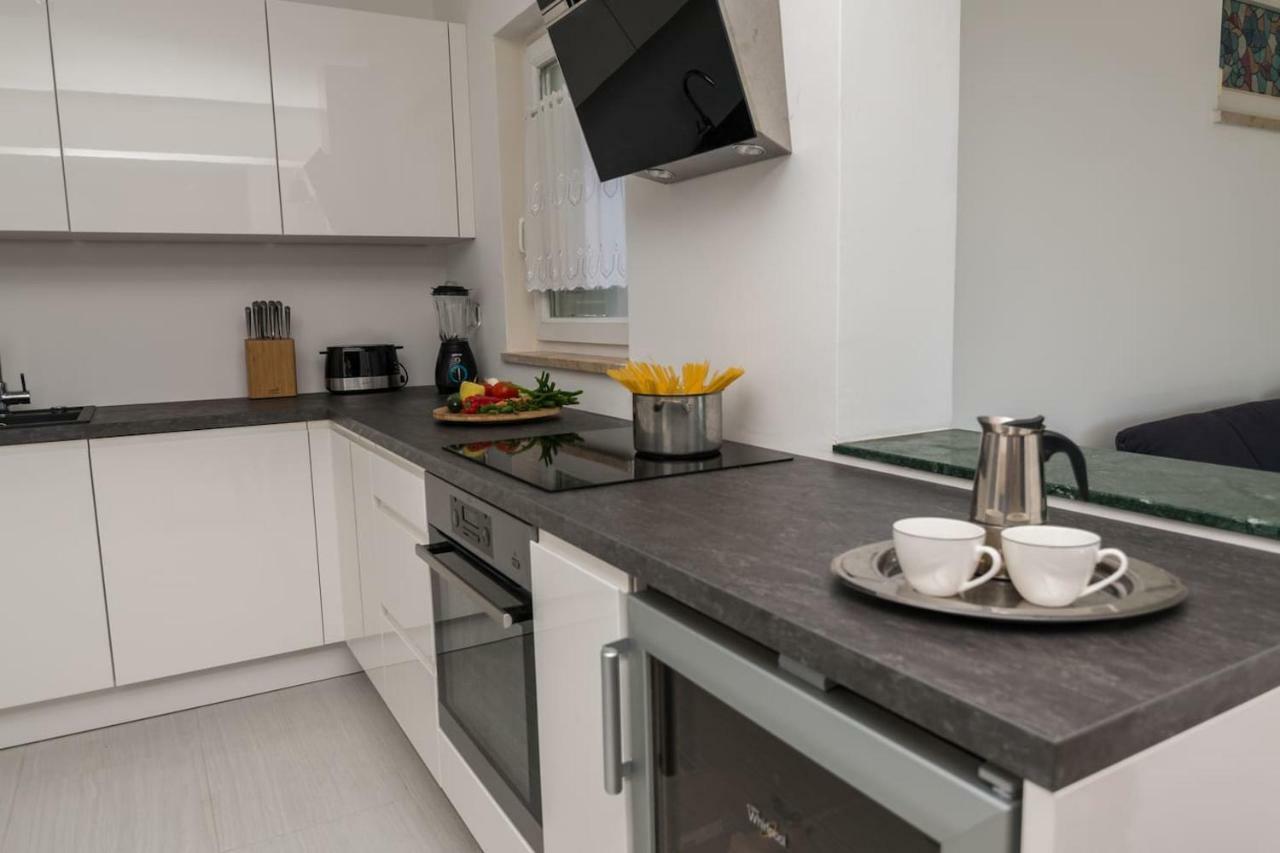Apartment Sun View Мали-Лошинь Экстерьер фото